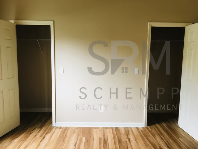 Photo - 421 S 27th St