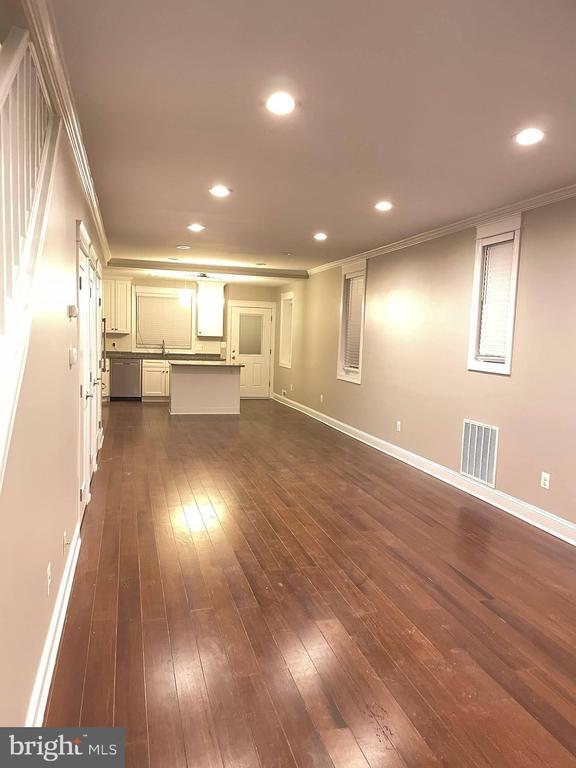 Photo - 1103 Morse St NE