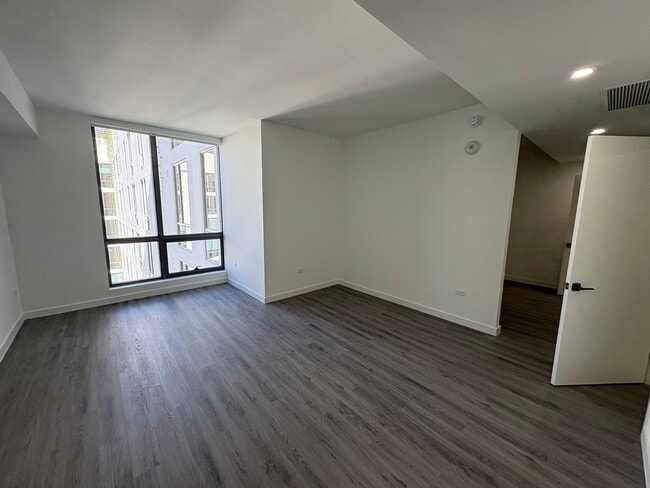 Photo - 91 NW 26th St Unidad S4