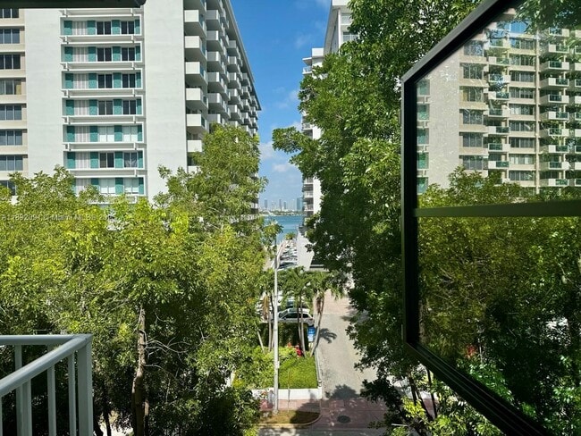 Photo - 1225 West Ave Unidad 501