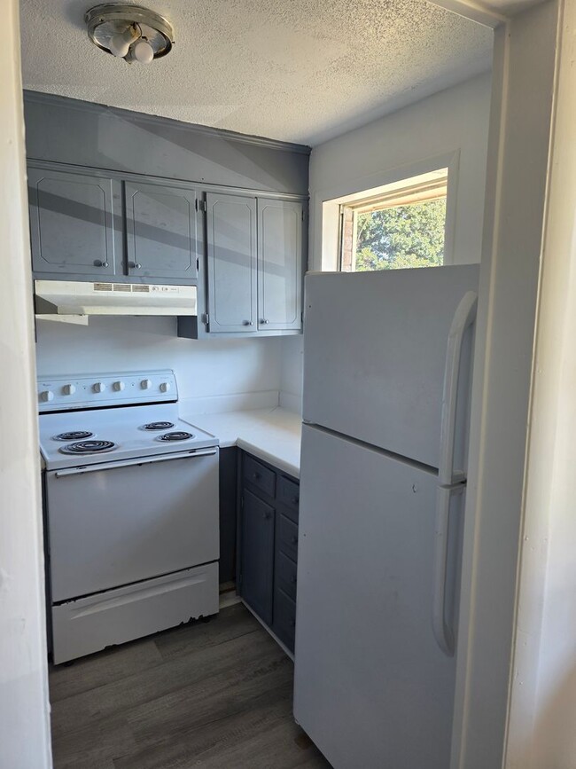Photo - 2 BR j Unidad B