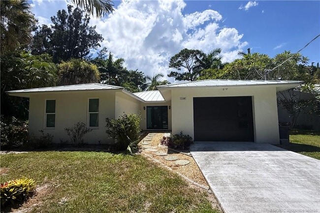 Building Photo - 1196 SE St Lucie Blvd Rental