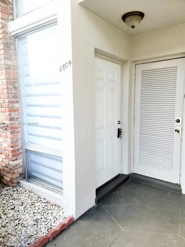 Photo - 6804 Brookline Dr Unit 6804