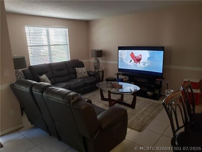 Photo - 1225 SW 46th Ave Unit 203