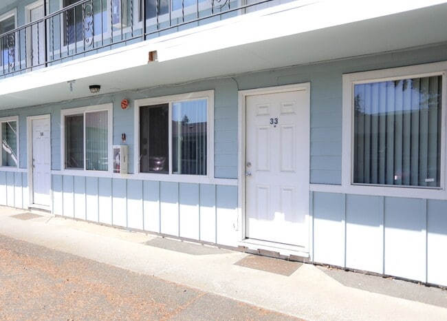 Photo - Fairway Apartments