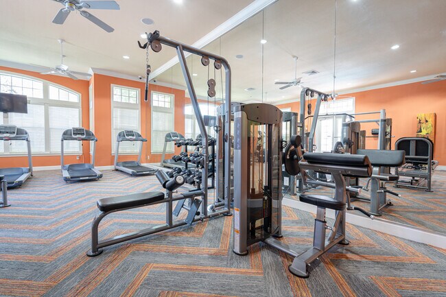 Oakleaf Village Apartments