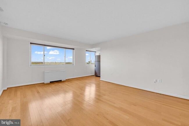 Photo - 2500 N Van Dorn St Unit 817