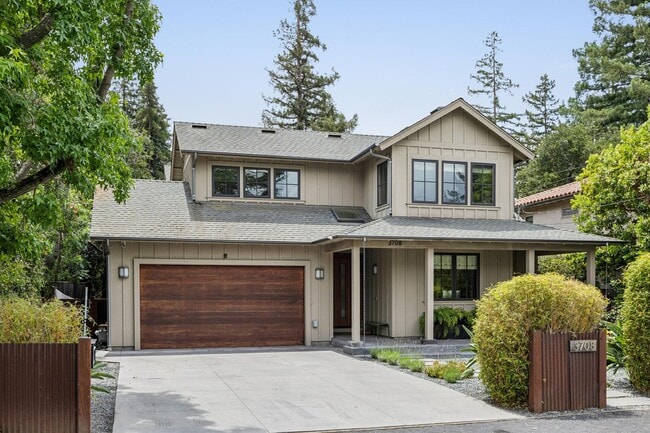 Building Photo - Luxurious Home in Barren Park Palo Alto