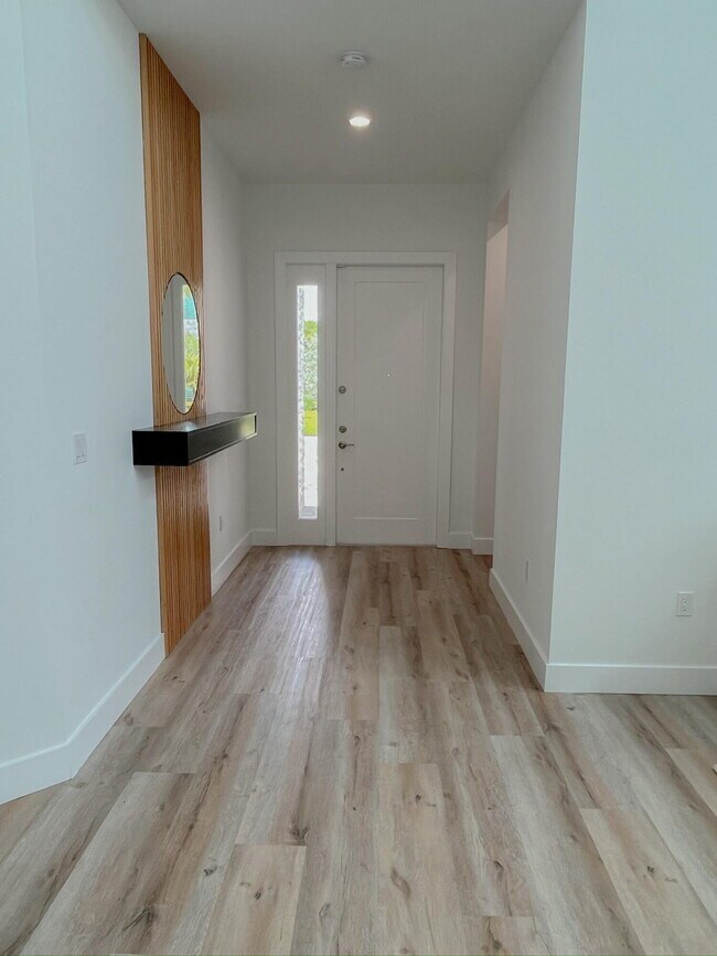 Photo - 8227 Oceanus Dr