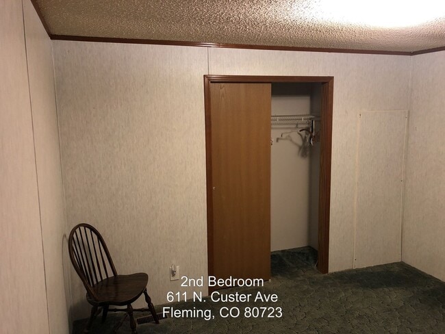 611 N Custer Ave