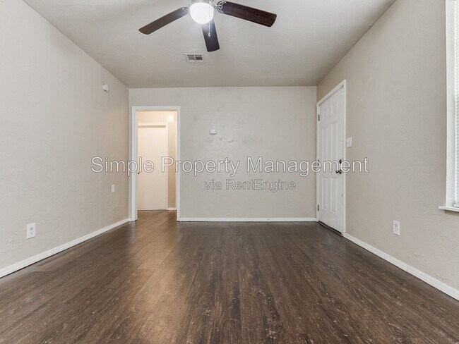 Photo - 2040 NE Grand Blvd