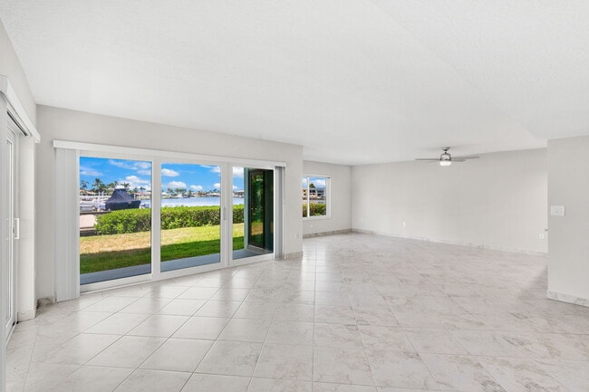 Living/Dining - 1700 Commodore Blvd Unit 1101