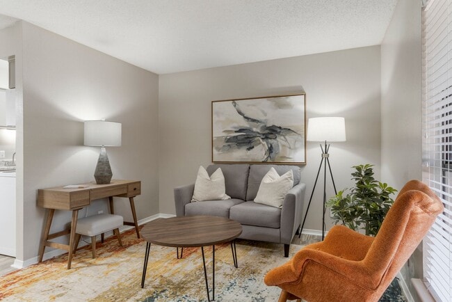Photo - Echo Trail Apartments - Reduced Rates and ...