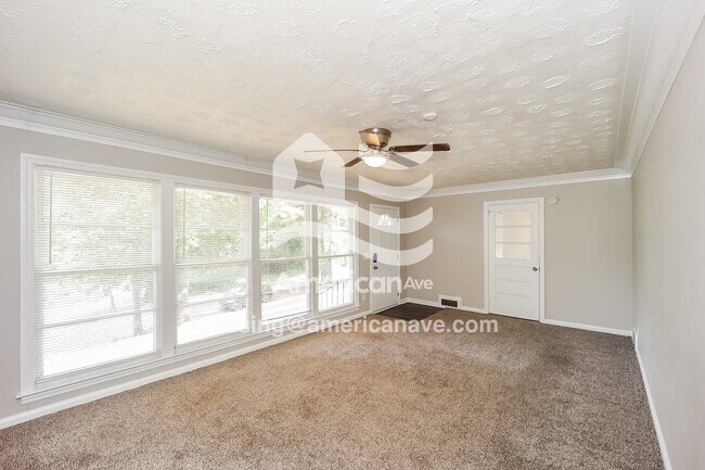 Photo - 3912 Mosley Dr