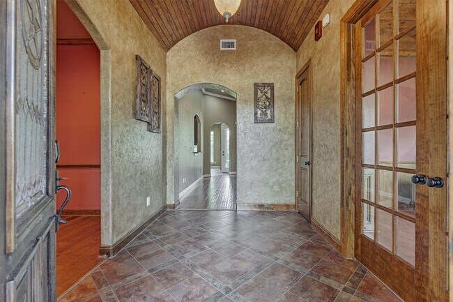 Photo - 388 Berkley Dr