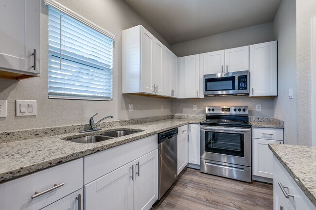 Photo - 3-BEDROOM TOWNHOME-STYLE DUPLEX