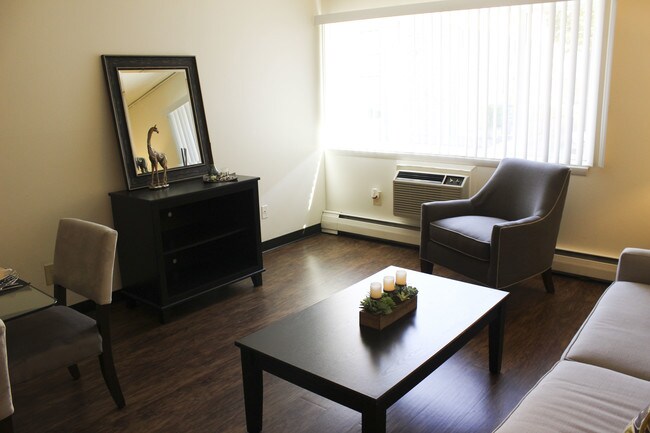 Photo - Boulevard Apartments