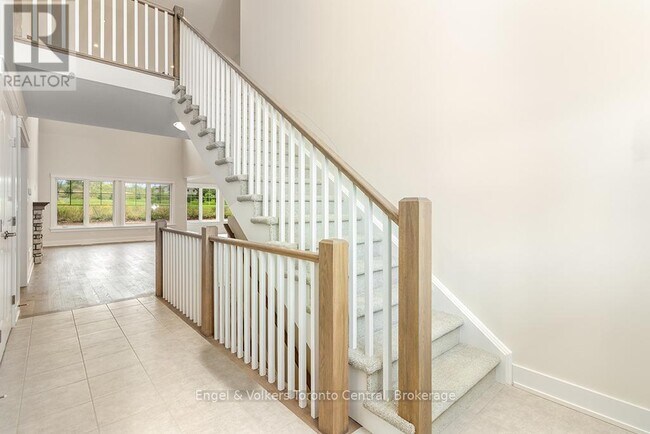 Photo - 260 Snowberry Ln