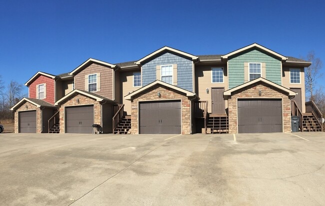 Building Photo - 1723 Thistlewood Dr