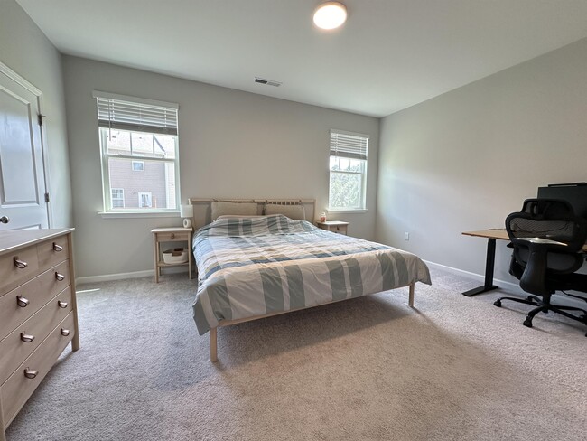 Photo - 1002 Manorhaven Dr
