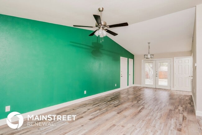 Photo - 1811 Mimosa Ave