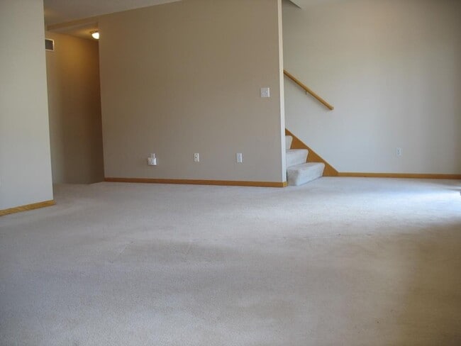 2501 Cobble Hill Ct Unit J
