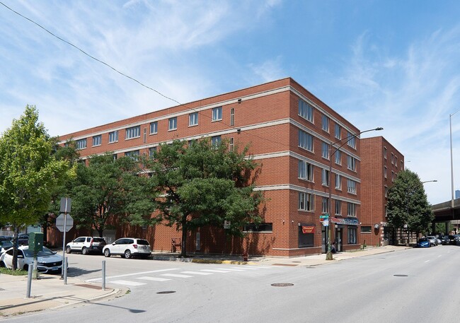 Building Photo - 2734 S Wentworth Ave Rental