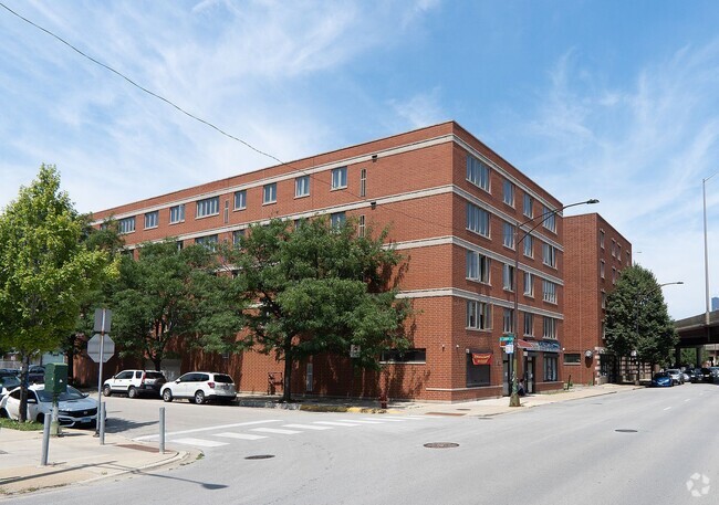 Building Photo - 2734 S Wentworth Ave Rental