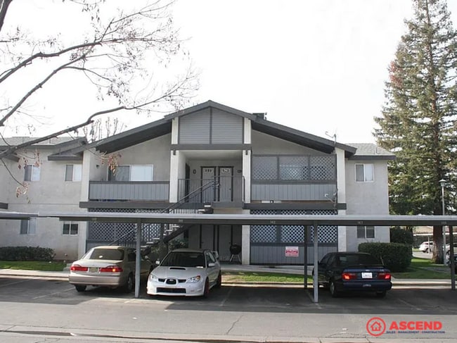 Building Photo - Cozy Apartment off Acres & White Ln!