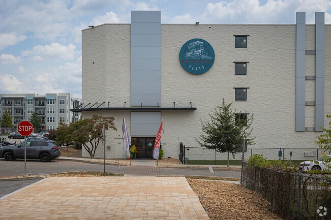 Leasing Office