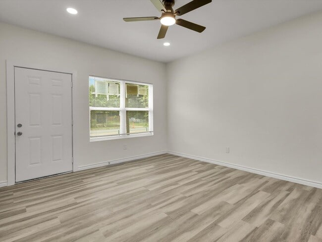 Photo - Open Layout & Spacious Yard