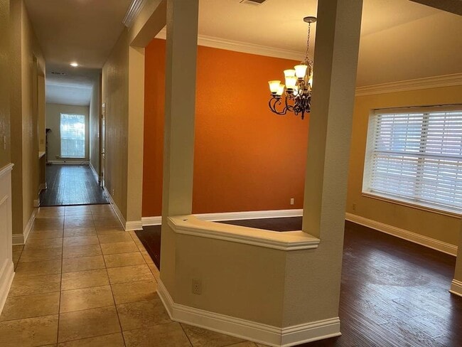 Photo - 1313 Nightingale Dr