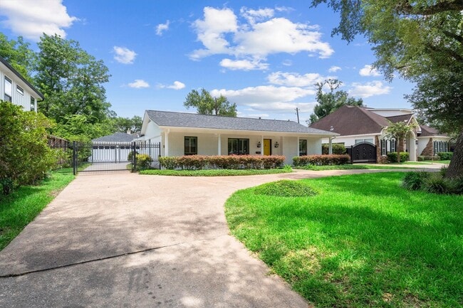 Photo - 1328 Bingle Rd