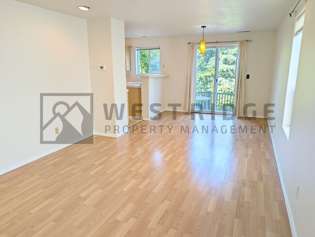 Photo - 519 SW 207th Ave