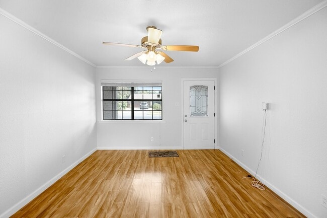 Photo - 3052 Cameo Ln
