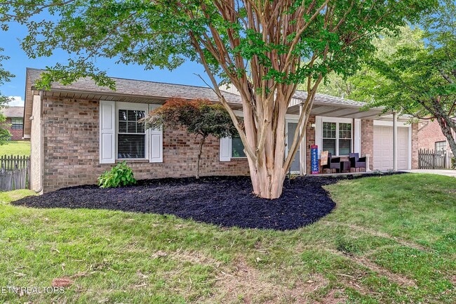 Photo - 4512 Hooks Ln
