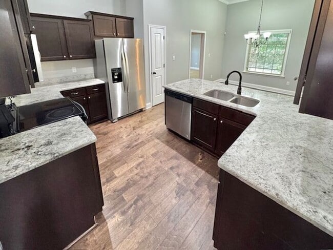 Photo - Now Leasing A Spacious 4 Bedroom 2 Bath Ho...