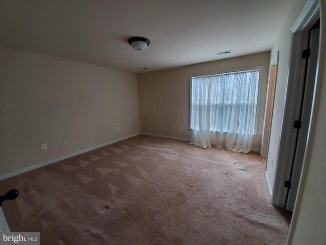 Building Photo - 10510 Woodland Dr Rental
