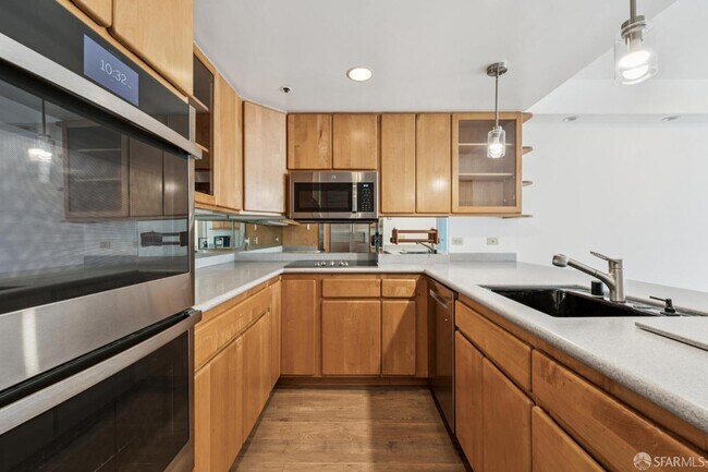 601 Van Ness Ave