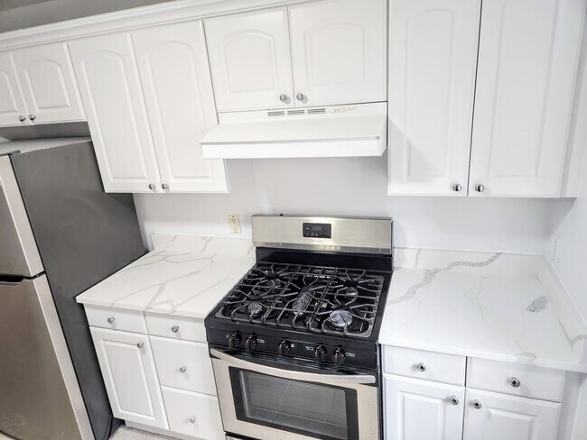 Photo - 316 Halstead Ave Unit 2