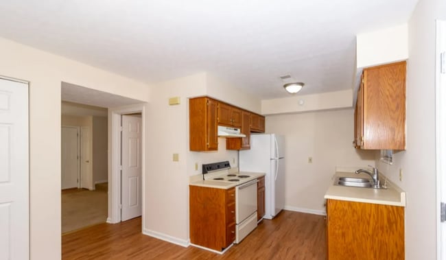 Building Photo - 429 Garden City Dr Unit Apt 2