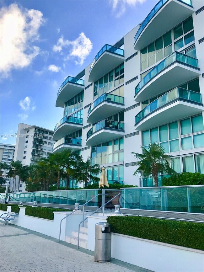 Photo - 1331 Brickell Bay Dr Unit BL-48