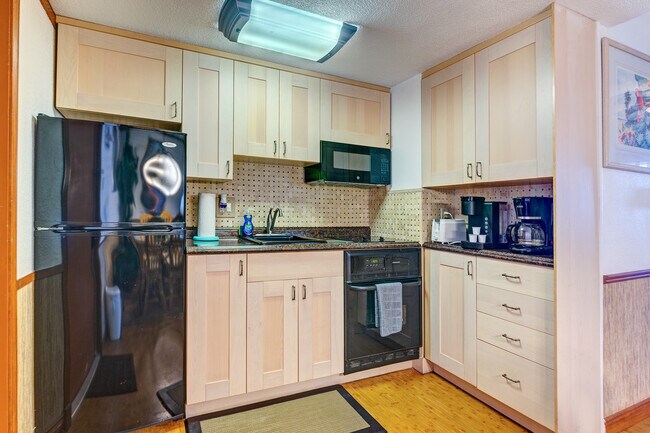 Photo - 2301 S Atlantic Ave Unidad Ocean Front Condo
