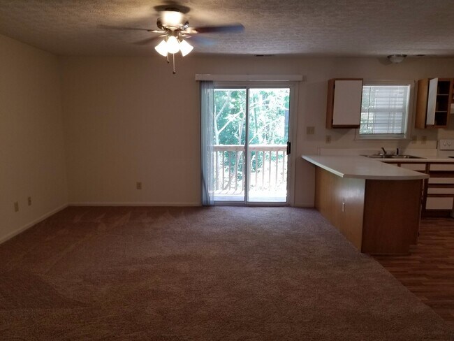 Photo - 2 Bedroom, 1 bath apartment