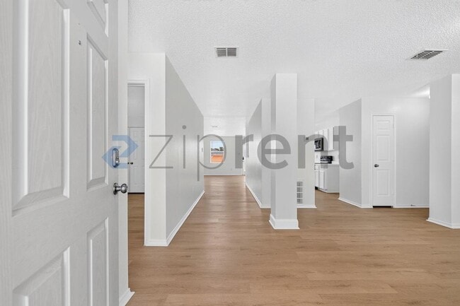 Photo - Unit