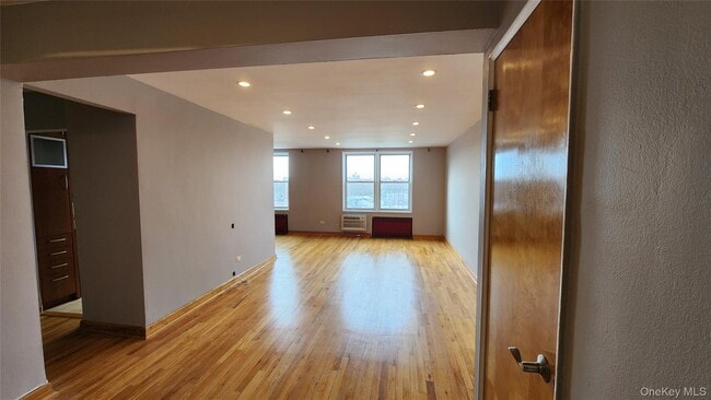 Photo - 2580 Ocean Pkwy Unit 6P