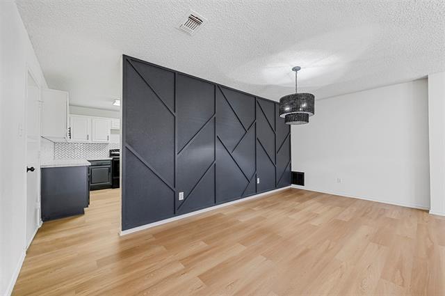 Photo - 4044 St Christopher Ln