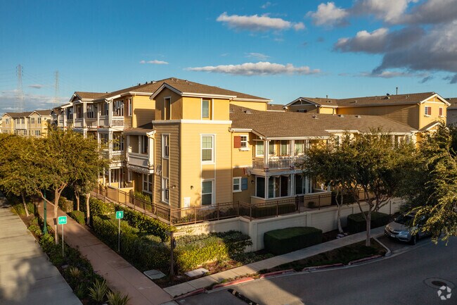 Photo - One Marina Apartments