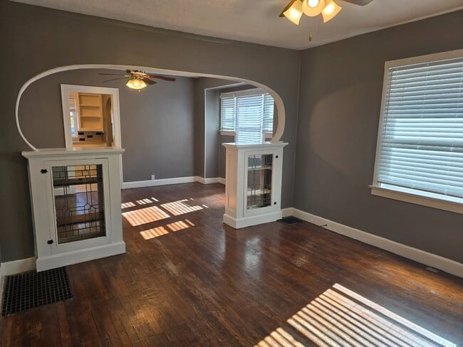 Photo - 709 N Drexel Ave