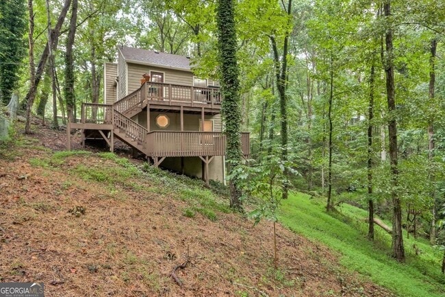 Photo - 428 Riverlake Ct